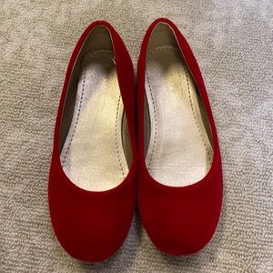 Red velvet ballet flats